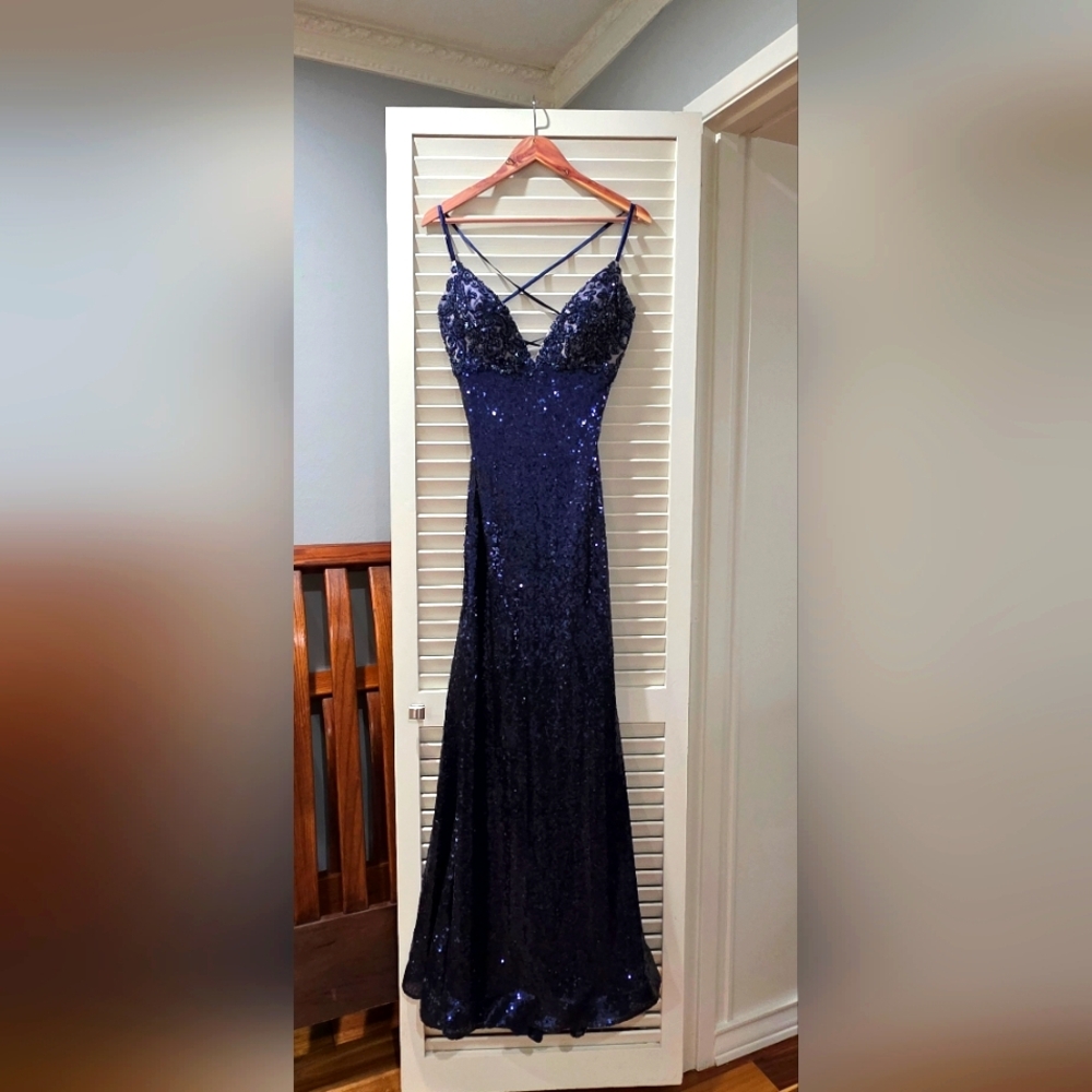 Jovani Navy Blue Spaghetti Stap Backless Sequin Dress. Size 8. GOOD CONDITION!